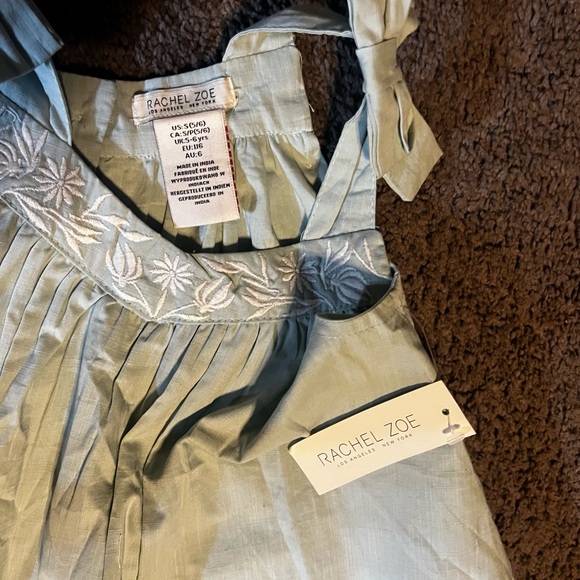 Rachel Zoe Light Blue Kids Blouse with White Floral Design - Picture 3 of 3